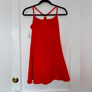 TechSweat™ Move Free Dress 
Scarlet • S NEW WITH TAGS